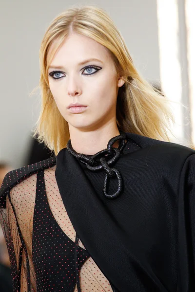 Look 62